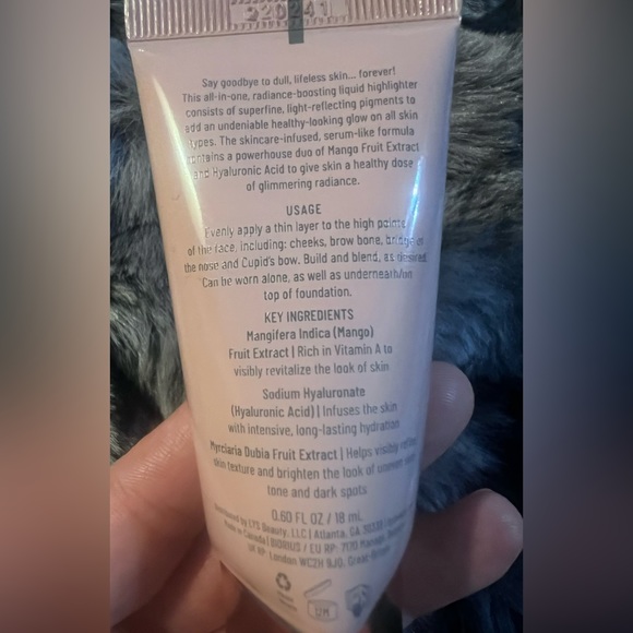 ⭐️LYS⭐️Aim High, Multi-use Liquid Highlighter in shade Brave⭐️ - Picture 2 of 9